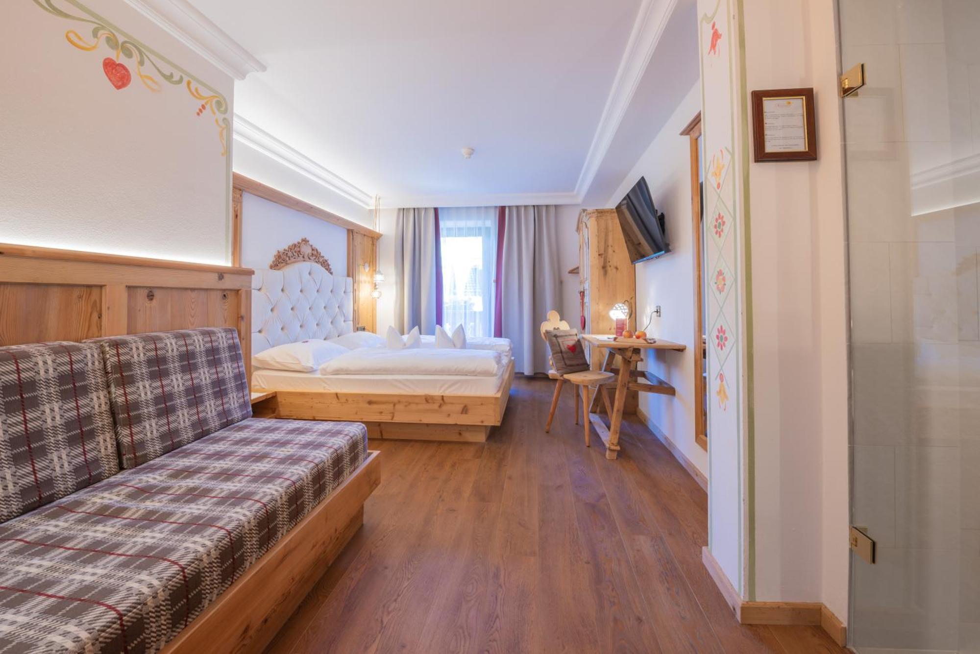 Hotel Al Sonnenhof San Vigilio Di Marebbe Exterior photo