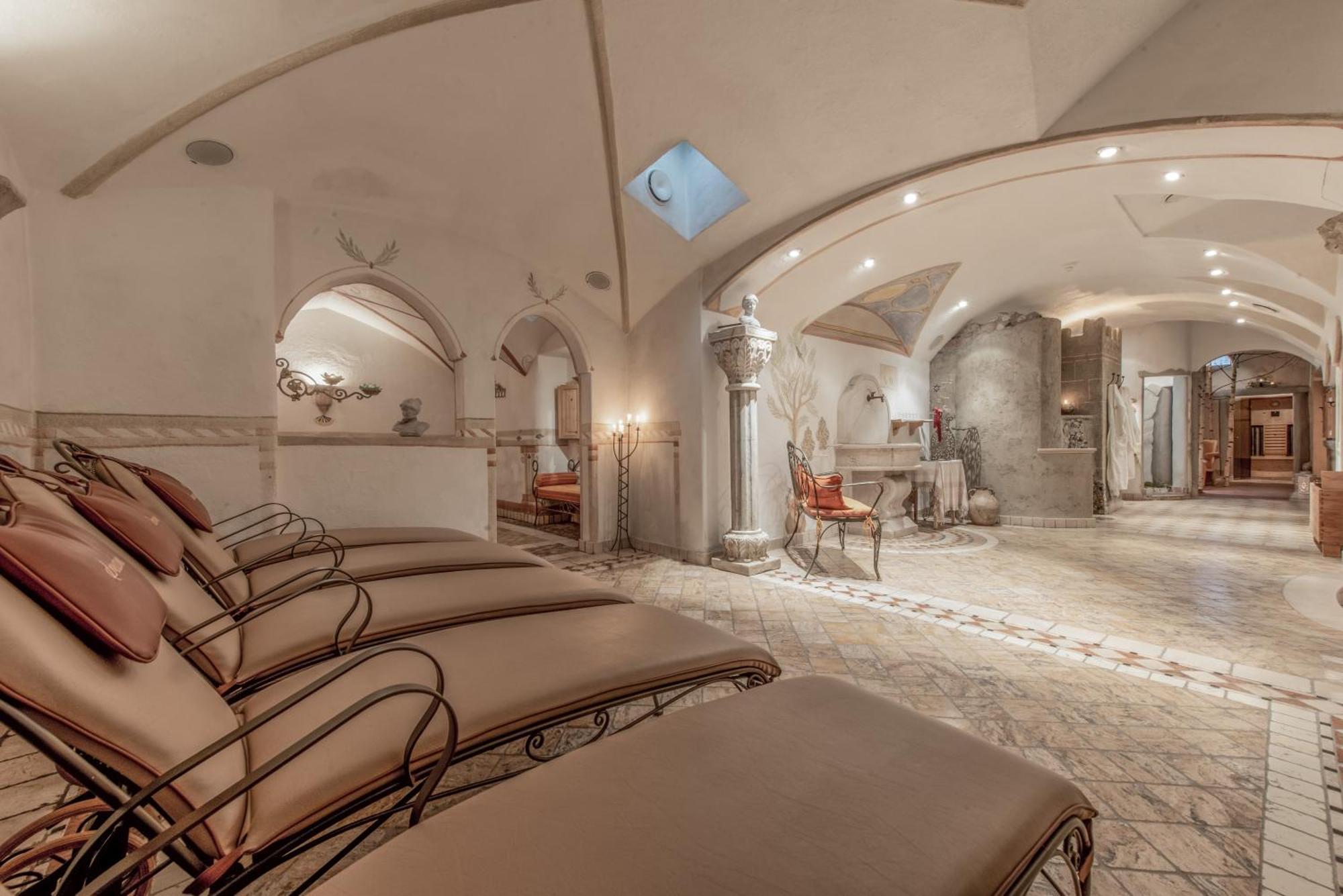 Hotel Al Sonnenhof San Vigilio Di Marebbe Exterior photo