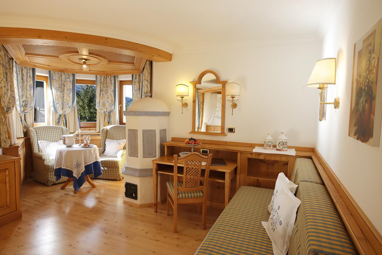 Hotel Al Sonnenhof San Vigilio Di Marebbe Exterior photo